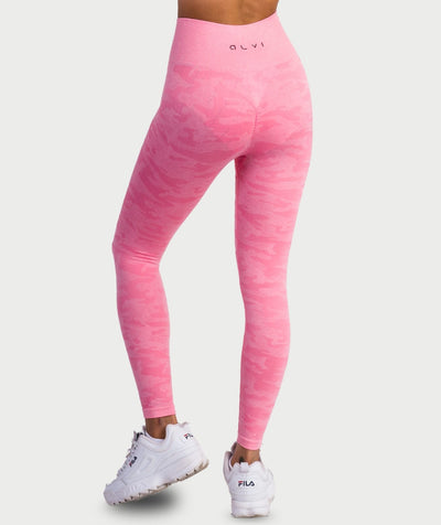 Camo Arch Leggings – Barbie Pink